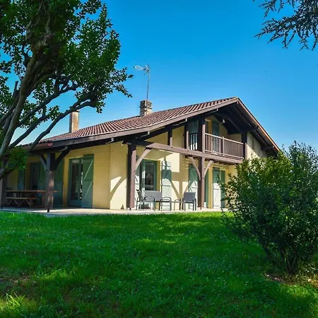Maison Familiale Au Avec Piscine Et Petanque * Biaudos