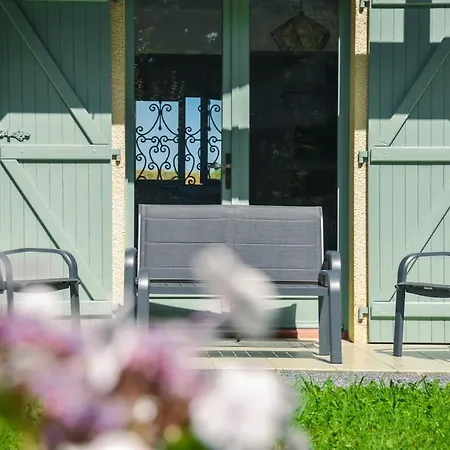 Maison Familiale Au Avec Piscine Et Petanque *